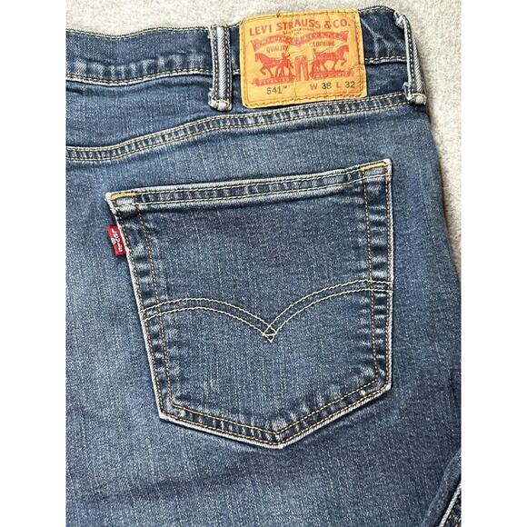 Levi 541 Jeans Mens W38 L32 Blue Denim Slight Taper Relaxed Stretch - Picture 16 of 16